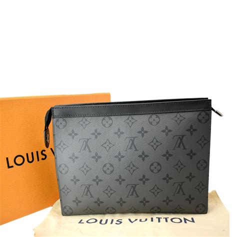 Products by Louis Vuitton: Pochette Voyage MM